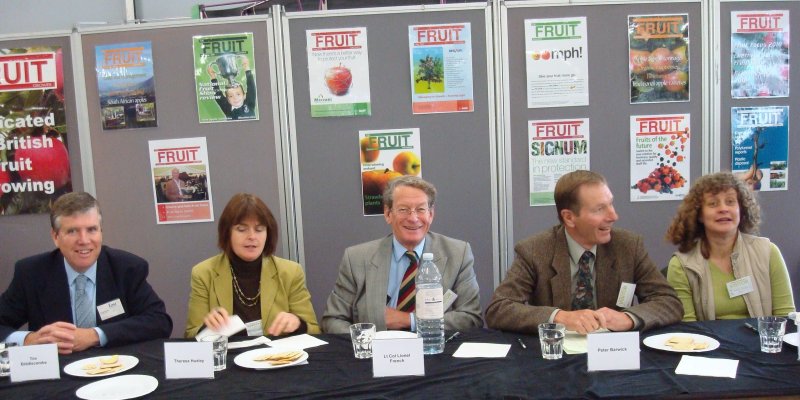 Judges in The Tastiest Apple Competition